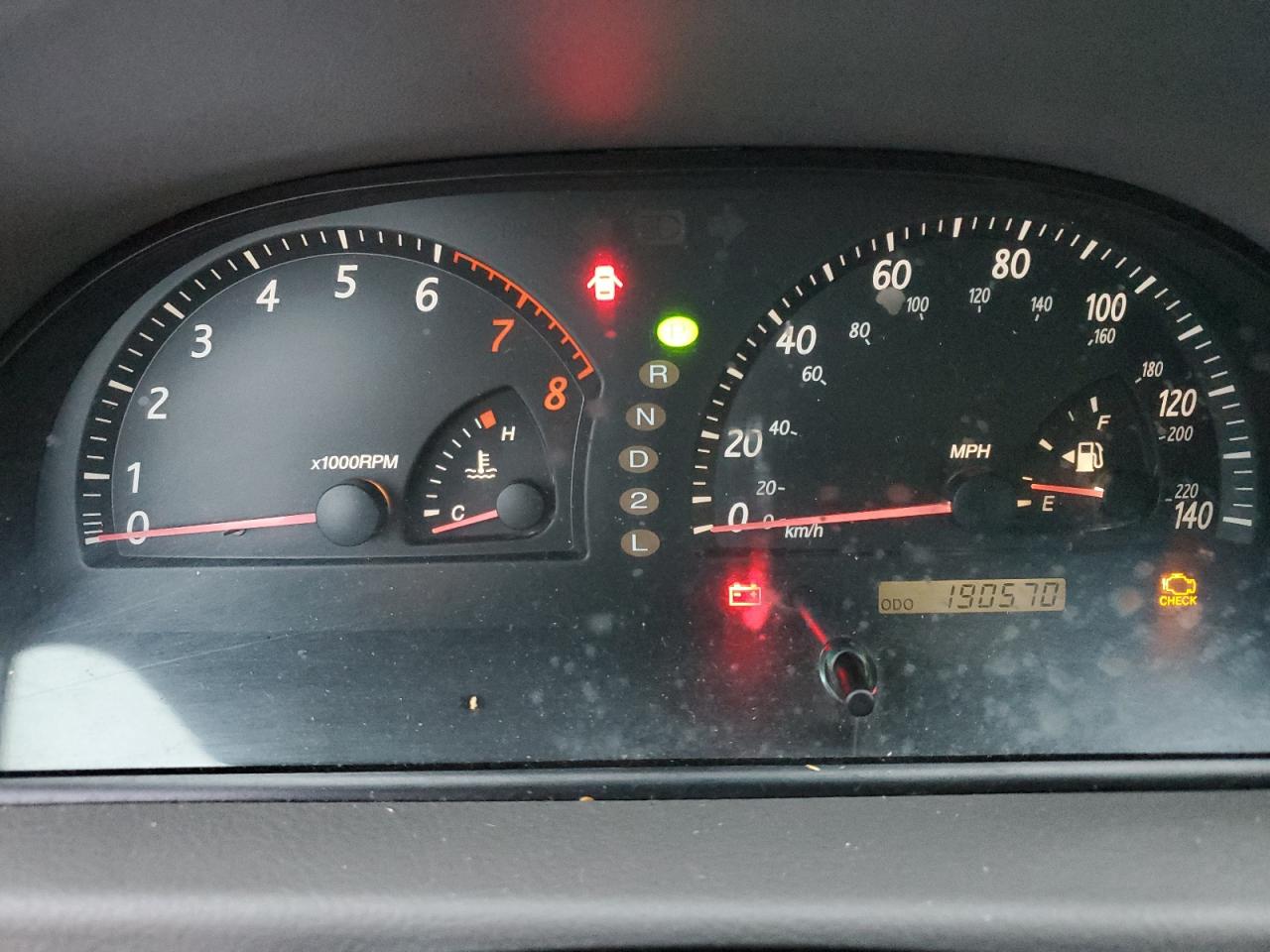 2002 TOYOTA CAMRY LE photo 17
