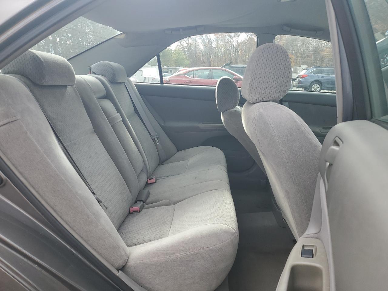 2002 TOYOTA CAMRY LE photo 19