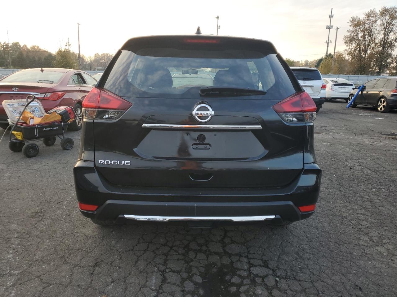2018 NISSAN ROGUE S photo 16