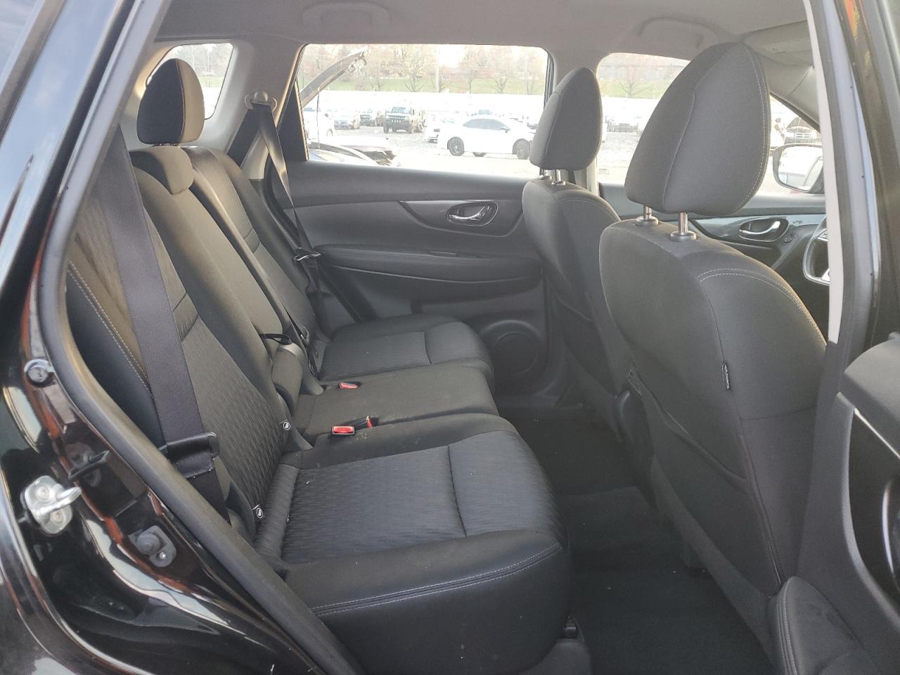 2018 NISSAN ROGUE S photo 28