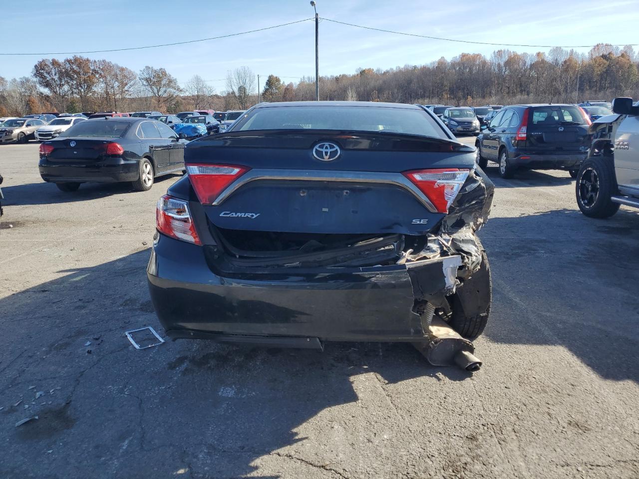 2015 TOYOTA CAMRY photo 11