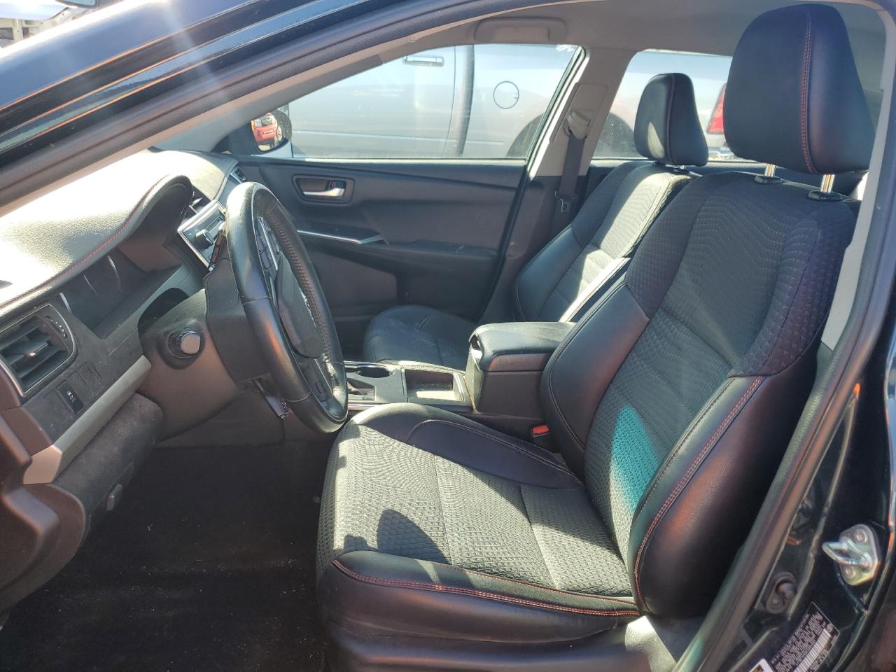 2015 TOYOTA CAMRY photo 13