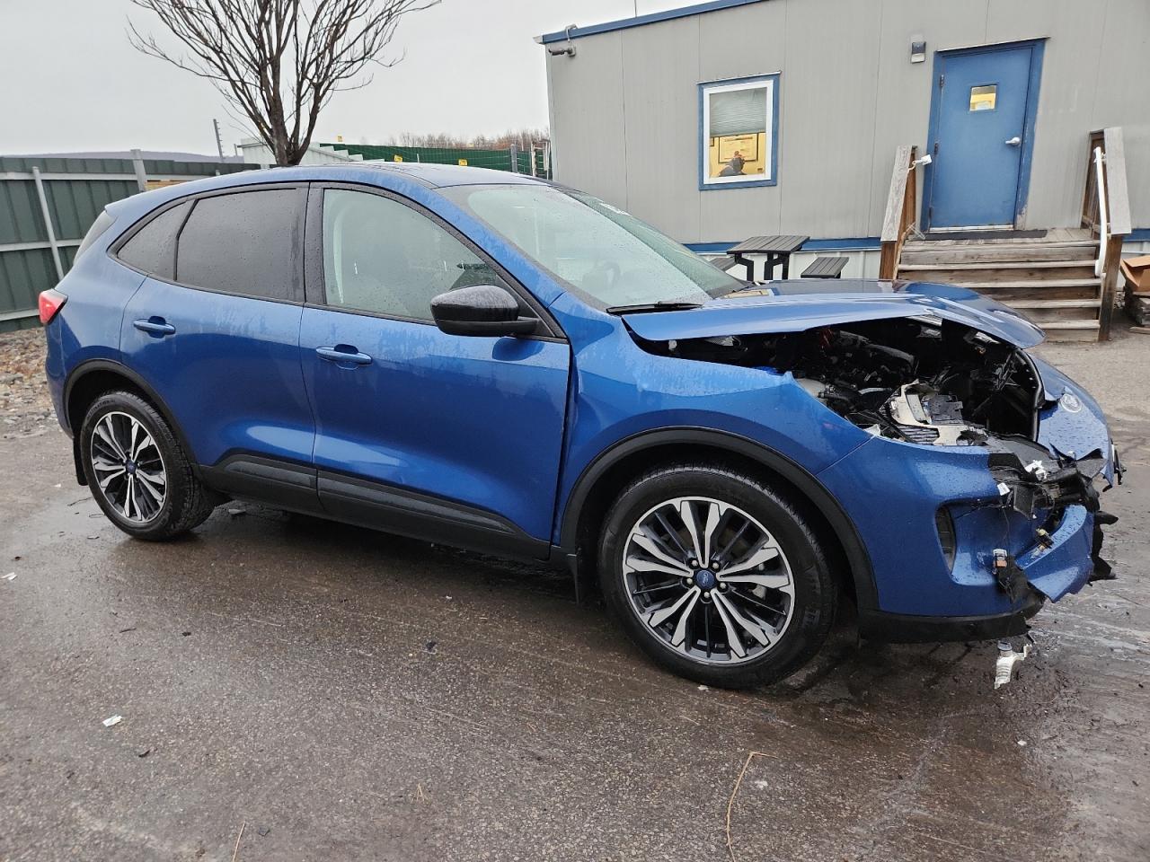 2022 FORD ESCAPE SE photo 9
