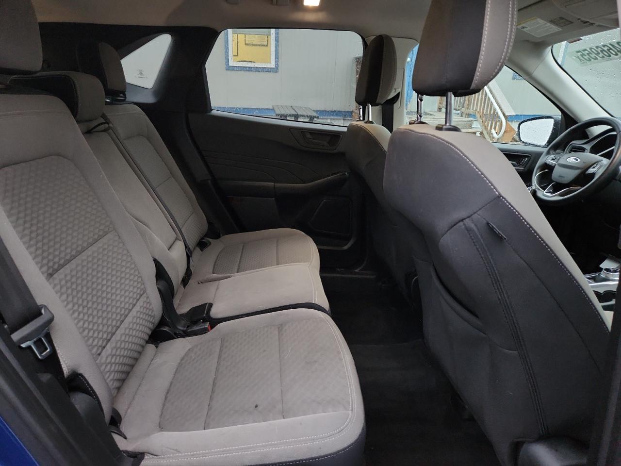 2022 FORD ESCAPE SE photo 29