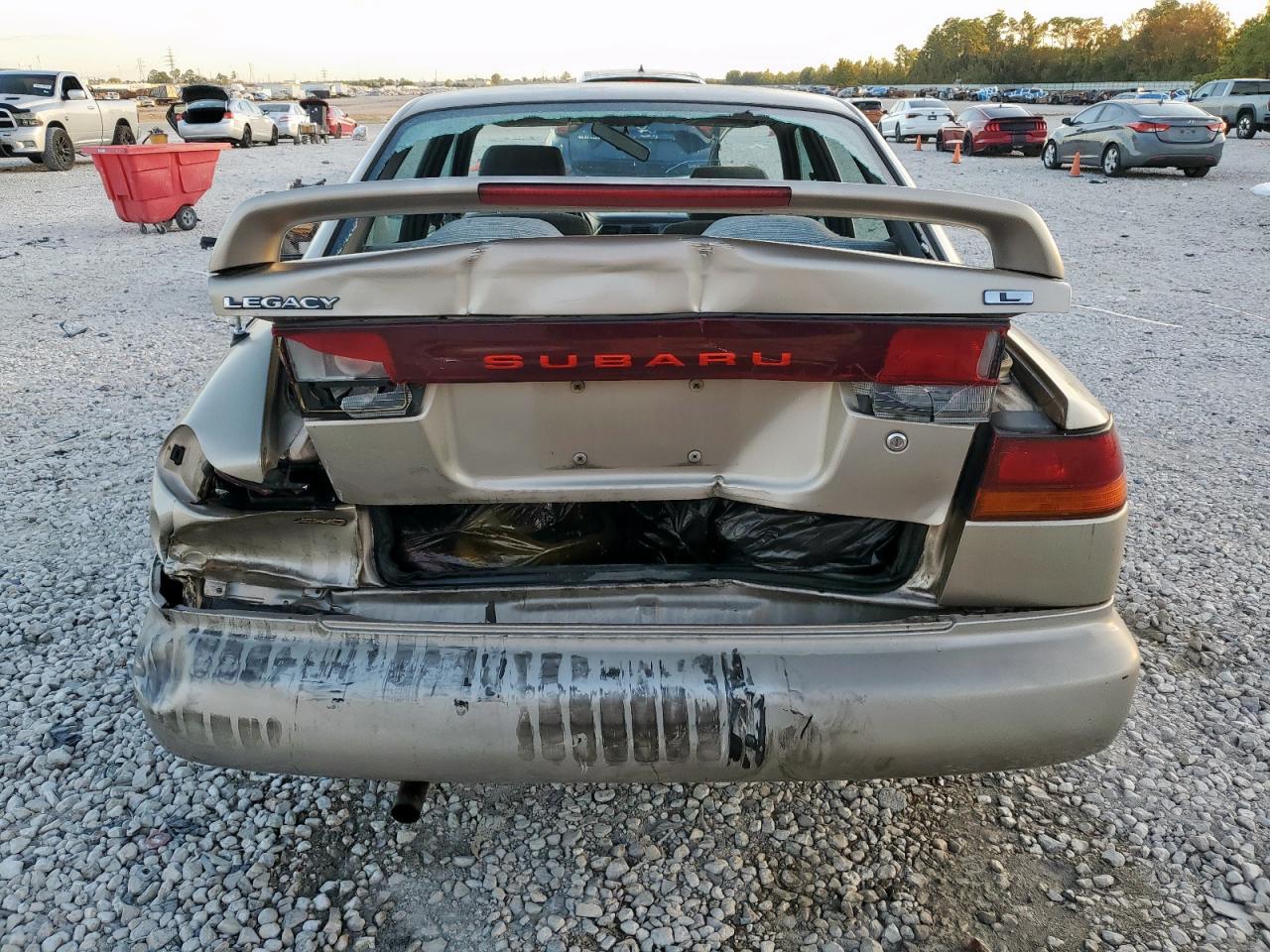 1999 SUBARU LEGACY L photo 16