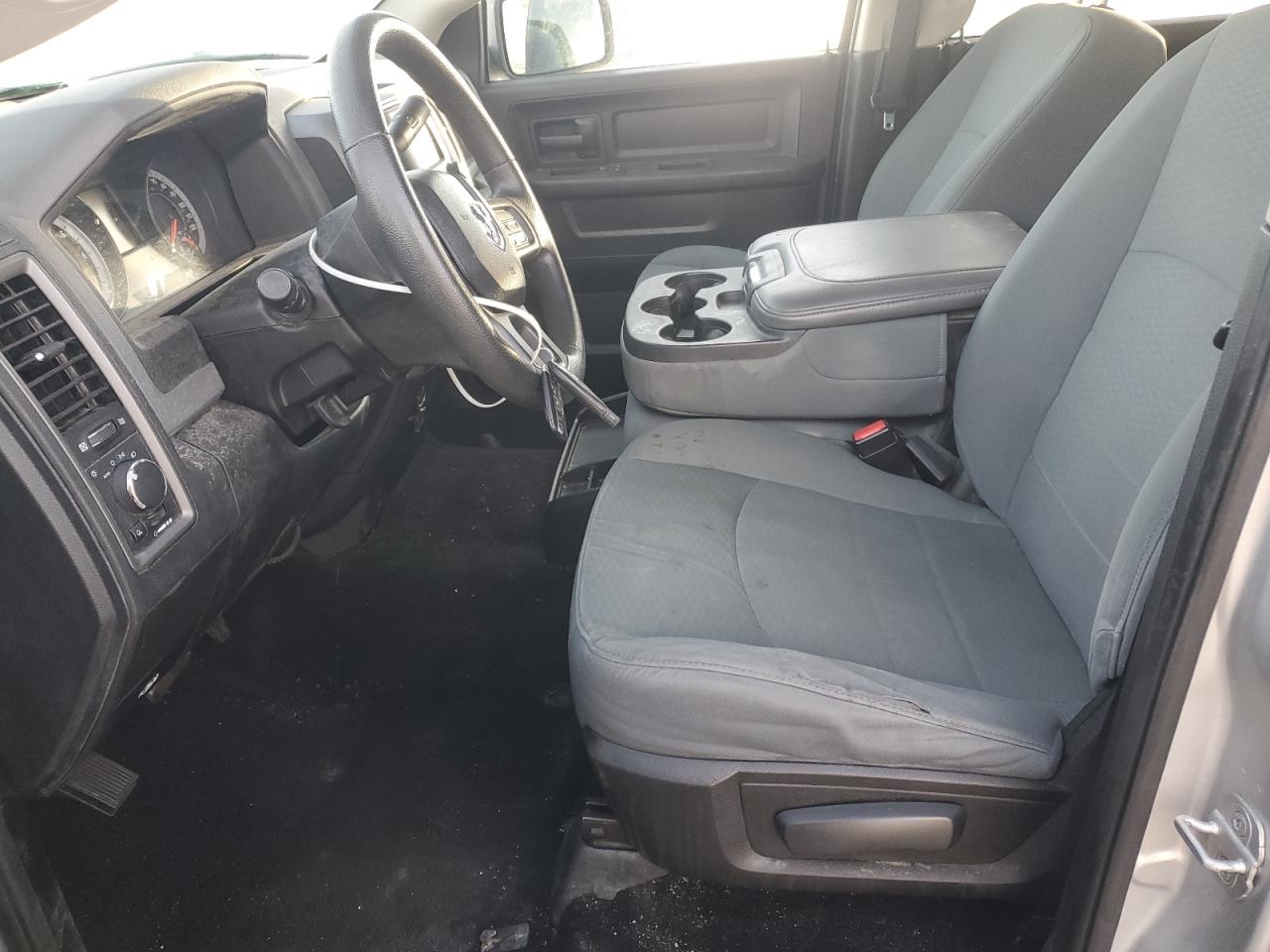 2013 RAM 1500 photo 13