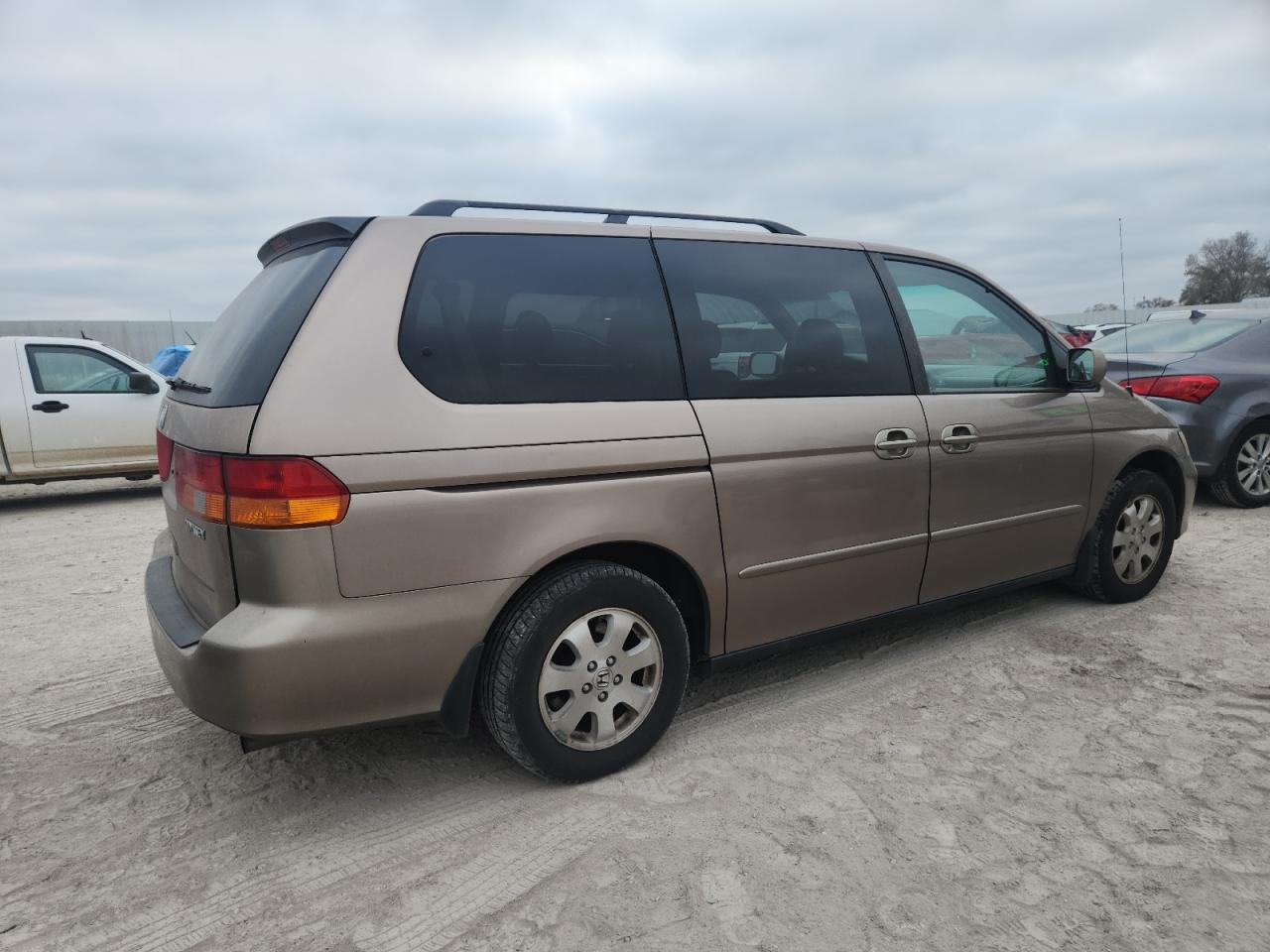 2003 HONDA ODYSSEY EXL photo 3