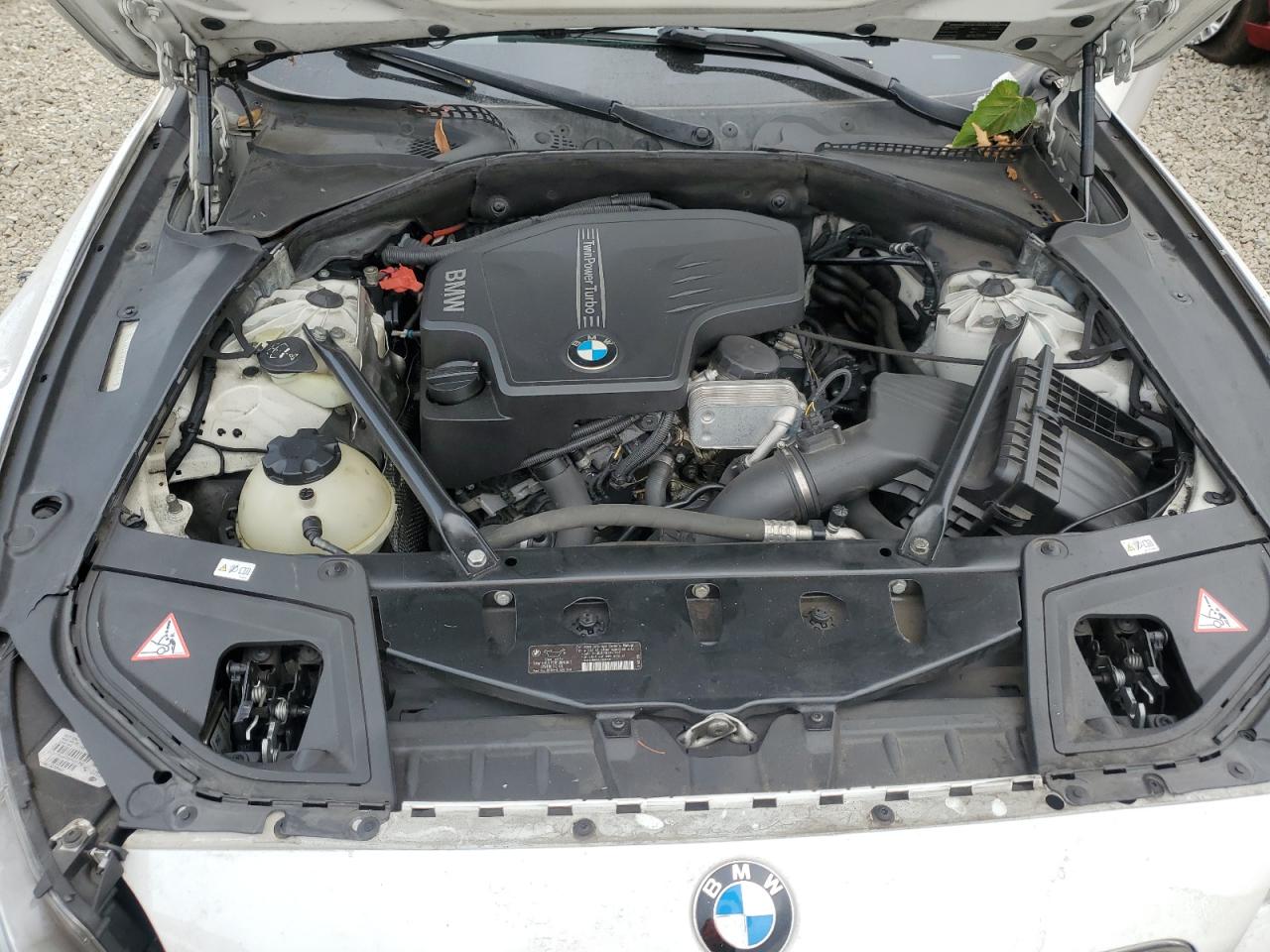 2013 BMW 528 photo 31
