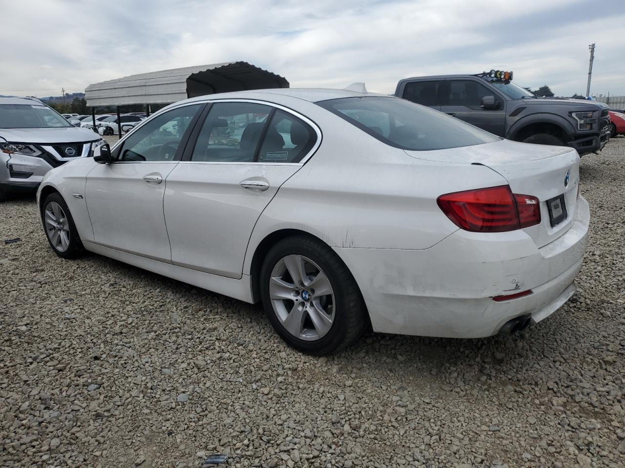 2013 BMW 528 photo 4