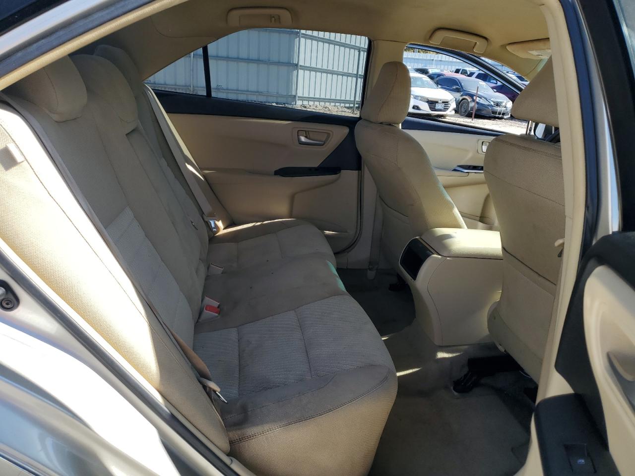 2017 TOYOTA CAMRY LE photo 28