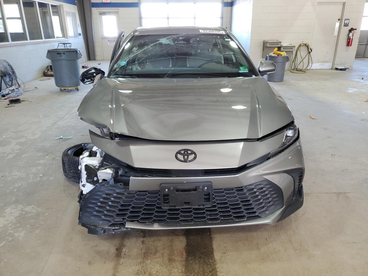 2025 TOYOTA CAMRY XSE photo 5