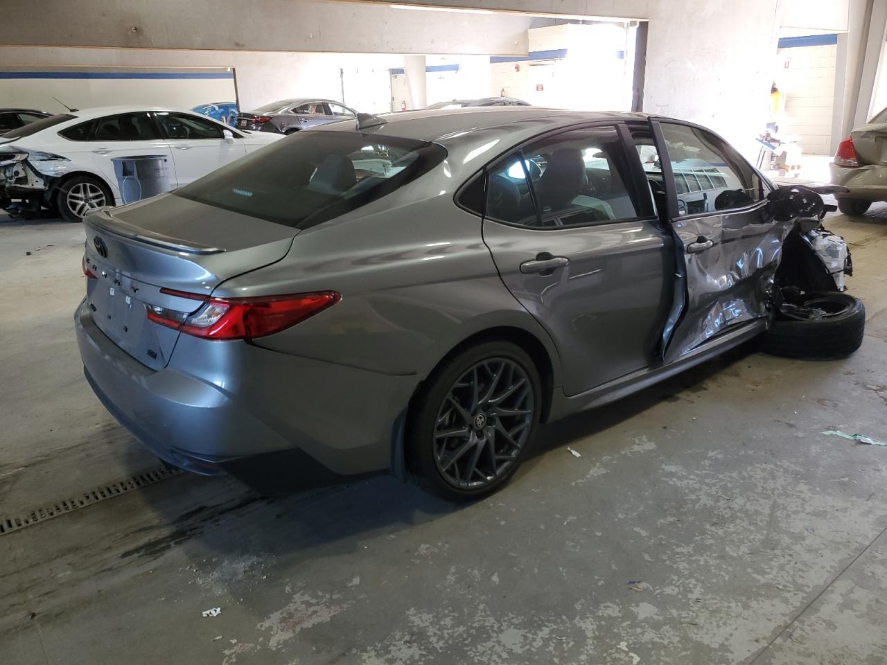 2025 TOYOTA CAMRY XSE photo 3