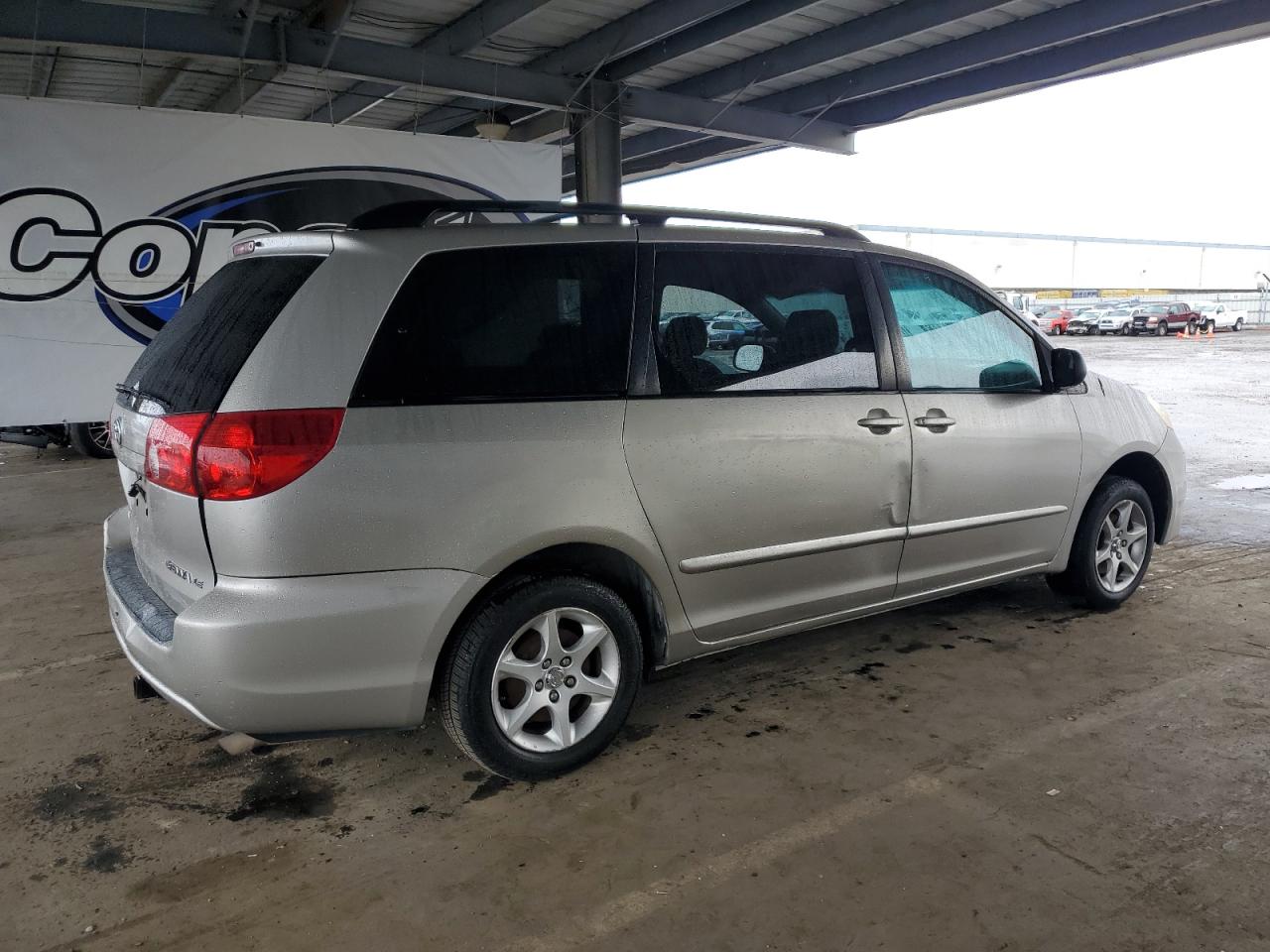 2006 TOYOTA SIENNA CE photo 3