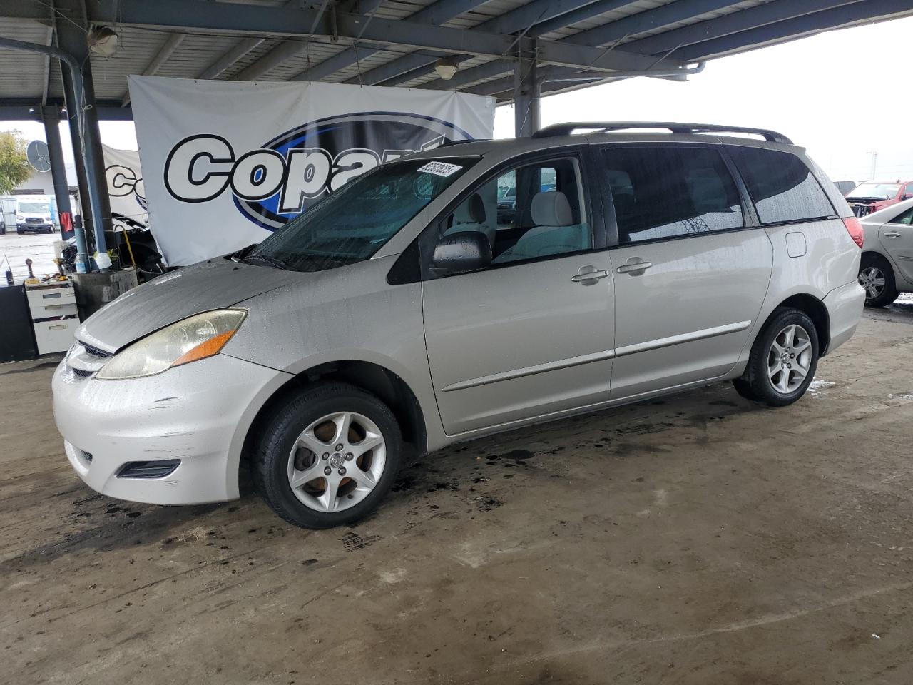 2006 TOYOTA SIENNA