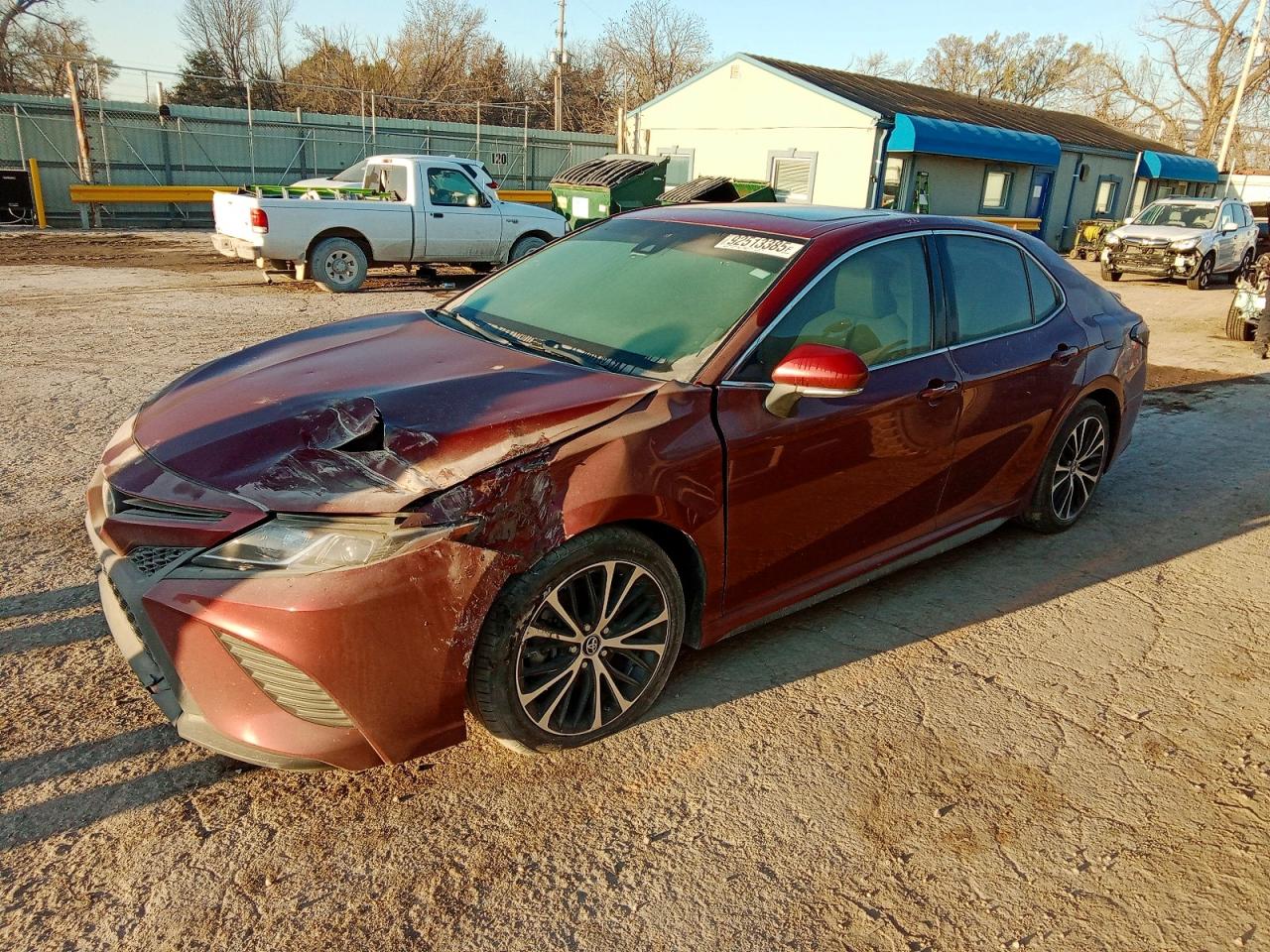 2018 TOYOTA CAMRY