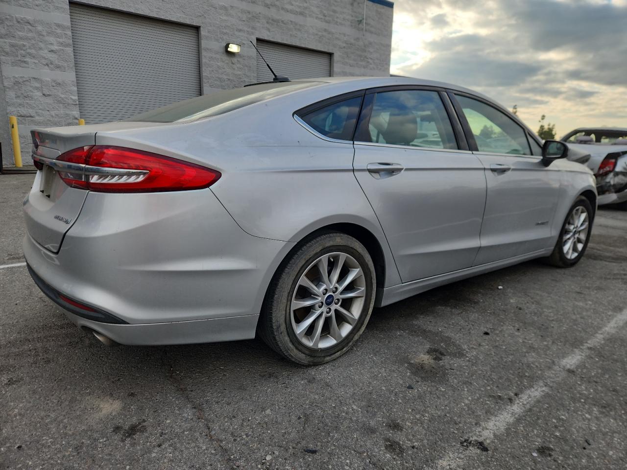 2017 FORD FUSION S HYBRID photo 3