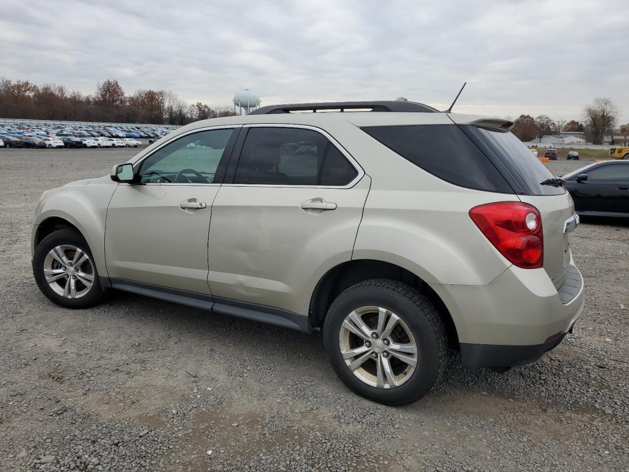 2014 CHEVROLET EQUINOX photo 3
