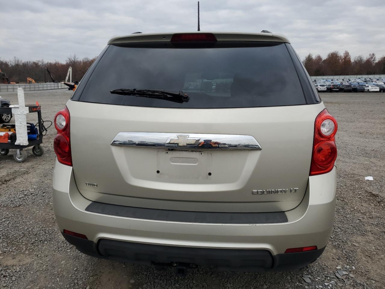 2014 CHEVROLET EQUINOX photo 11