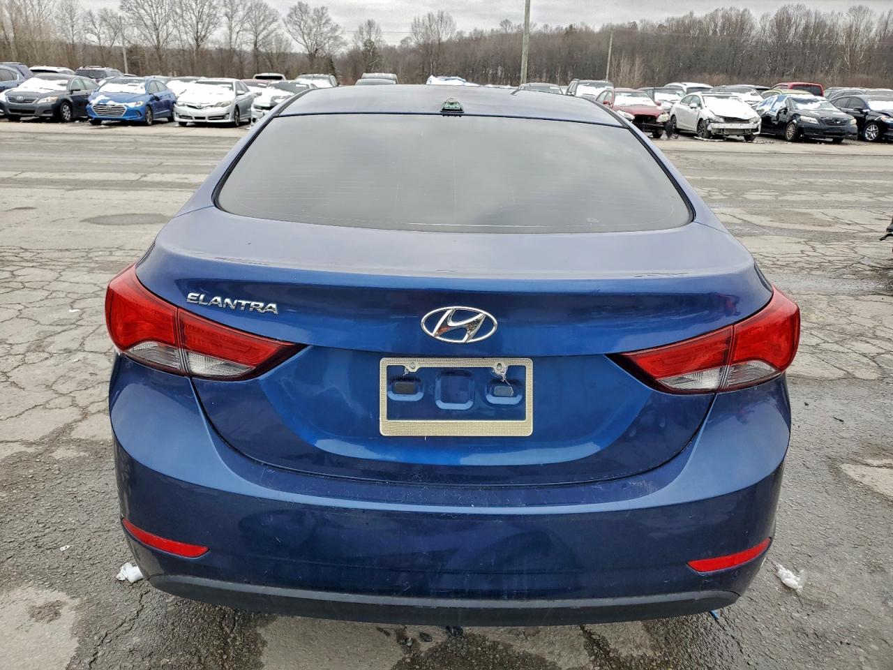 2016 HYUNDAI ELANTRA SE photo 11