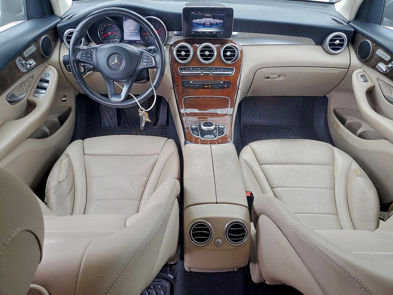 2017 MERCEDES-BENZ GLC 300 photo 15