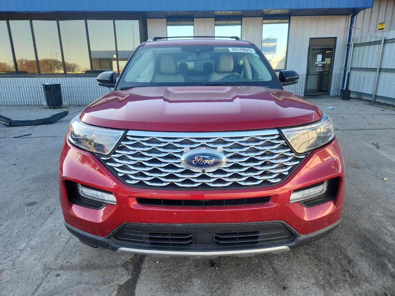 2023 FORD EXPLORER PLATINUM photo 9