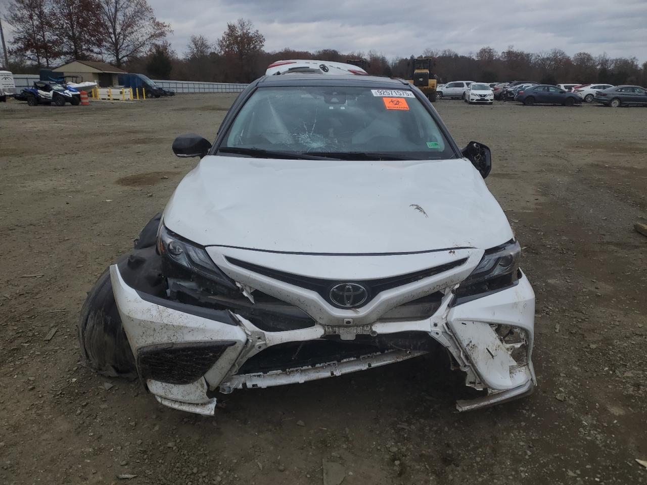 2023 TOYOTA CAMRY photo 9