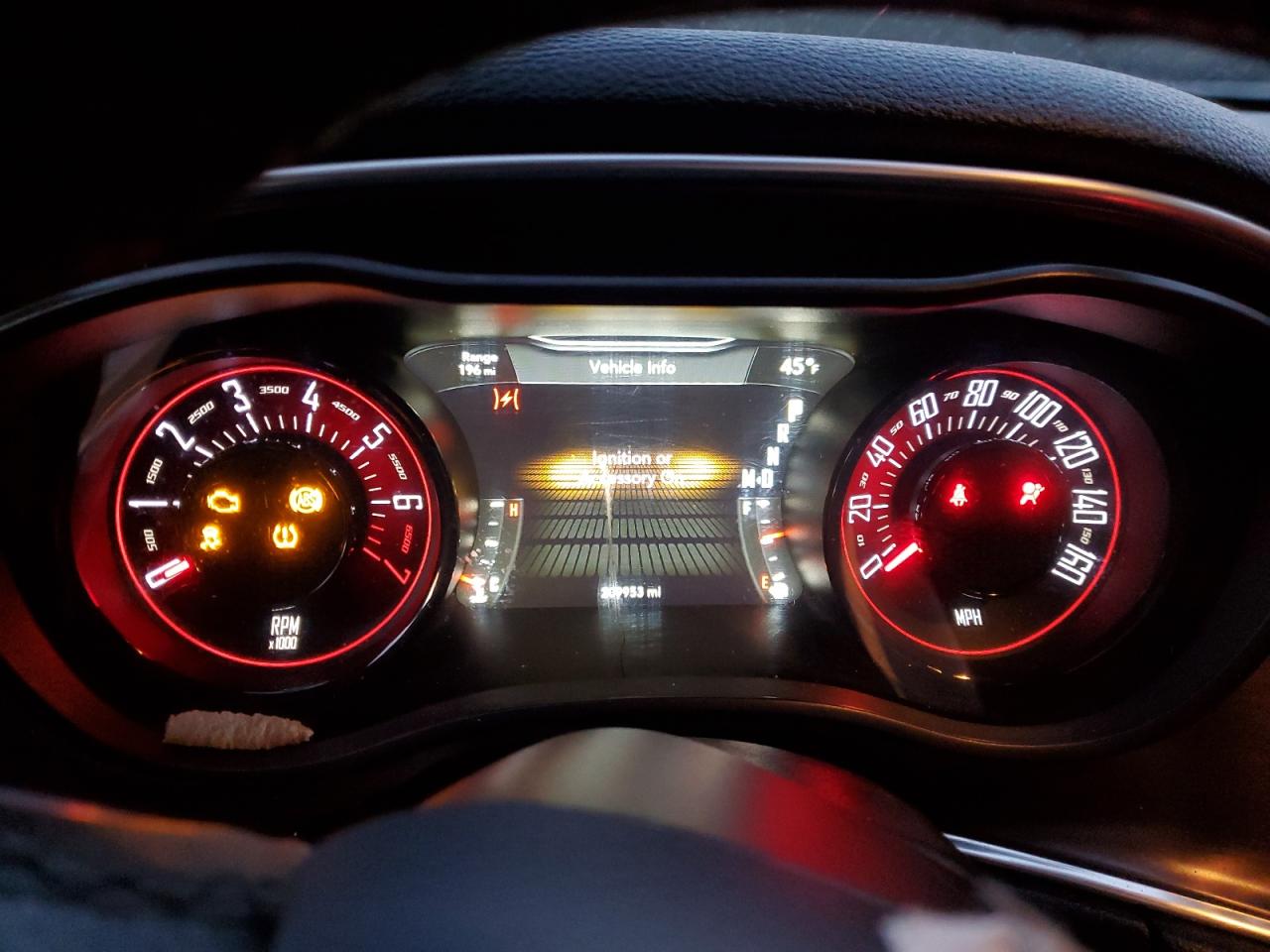 2016 DODGE CHALLENGER SXT photo 17