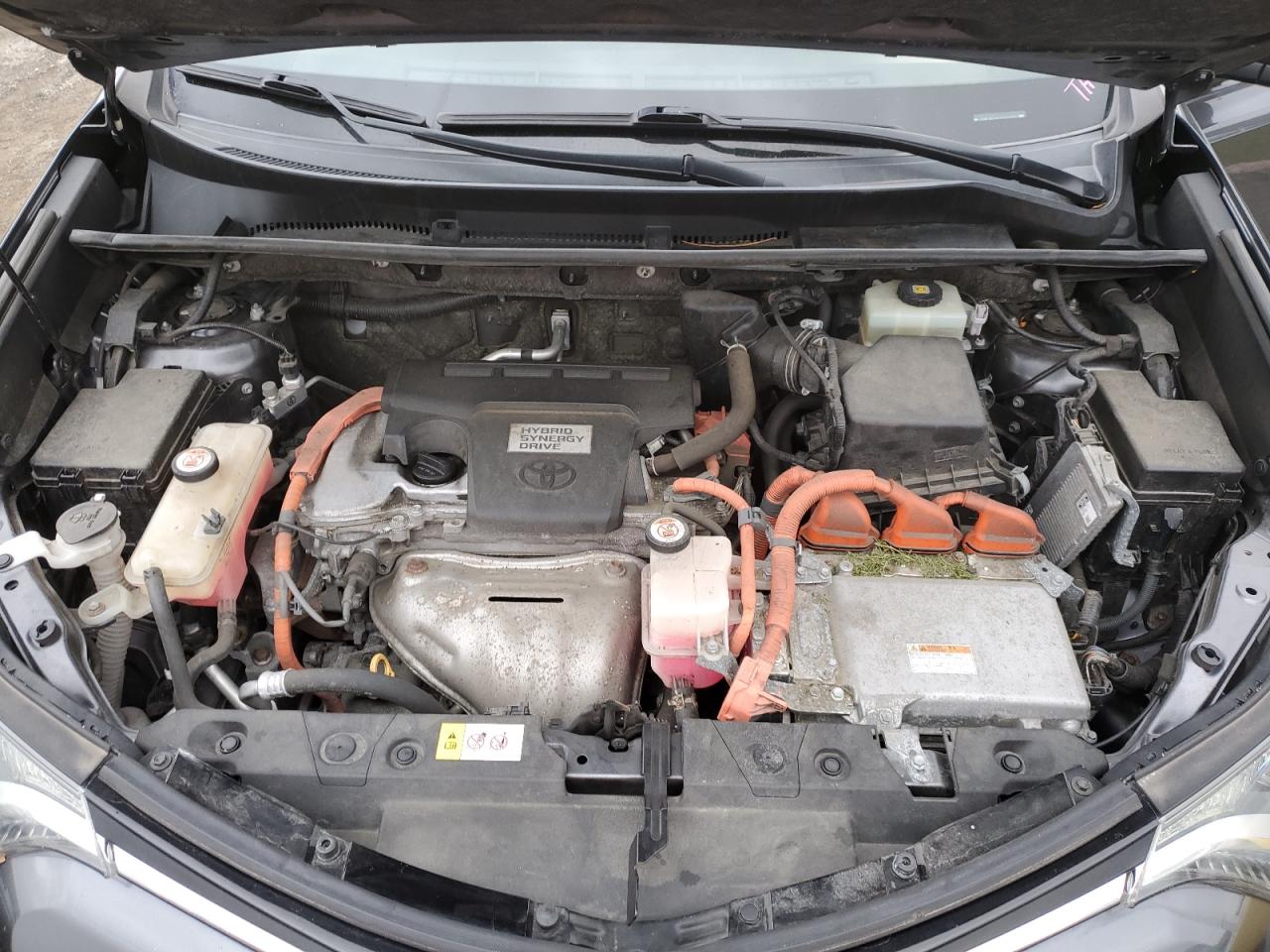 2018 TOYOTA RAV4 HV LE photo 23