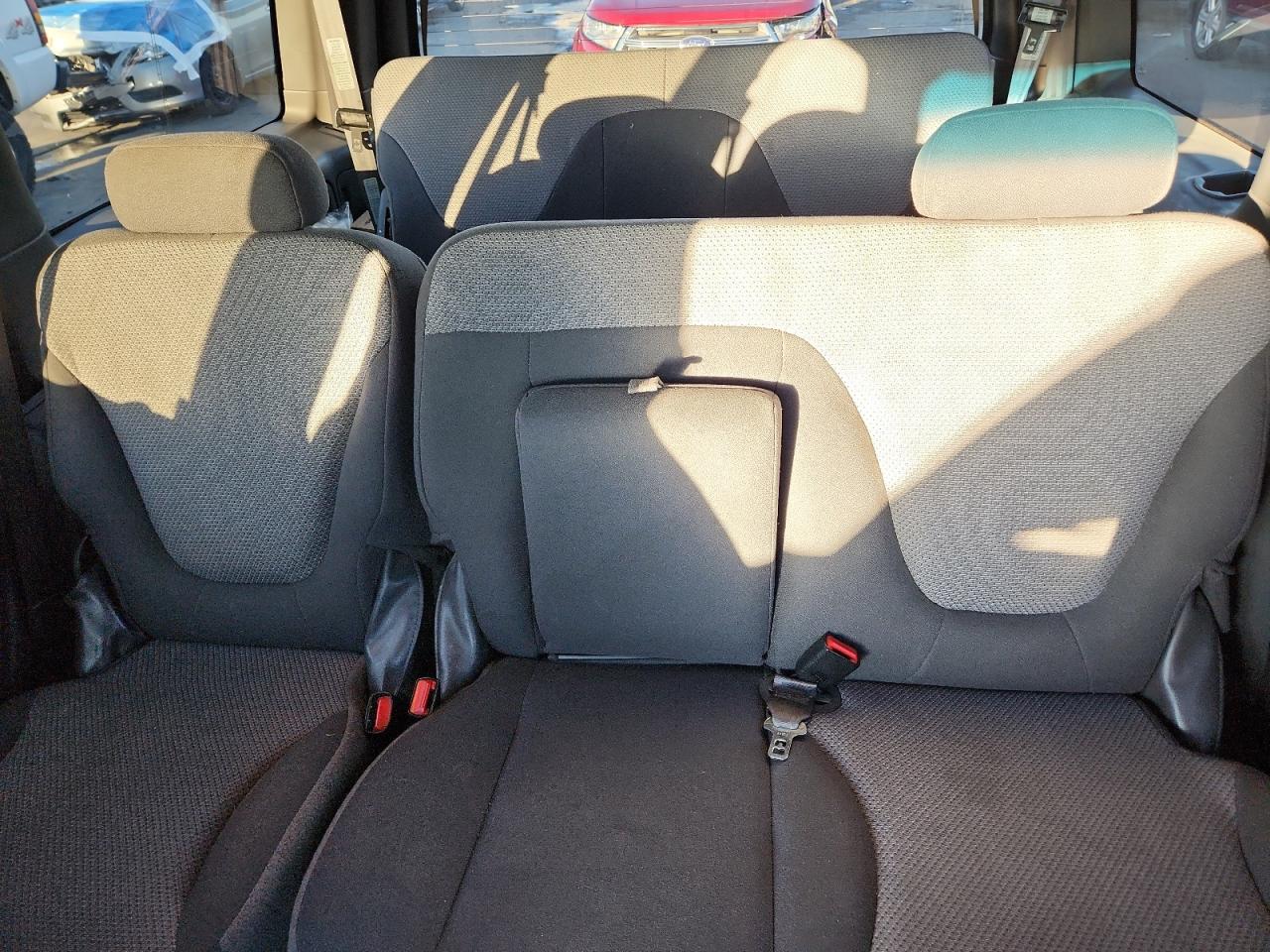 2002 FORD EXPEDITION XLT photo 28