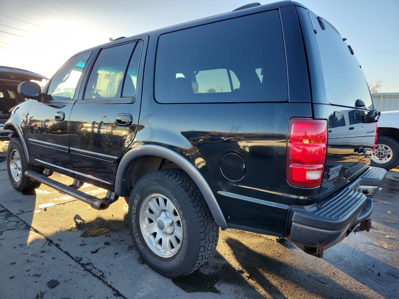2002 FORD EXPEDITION XLT photo 4
