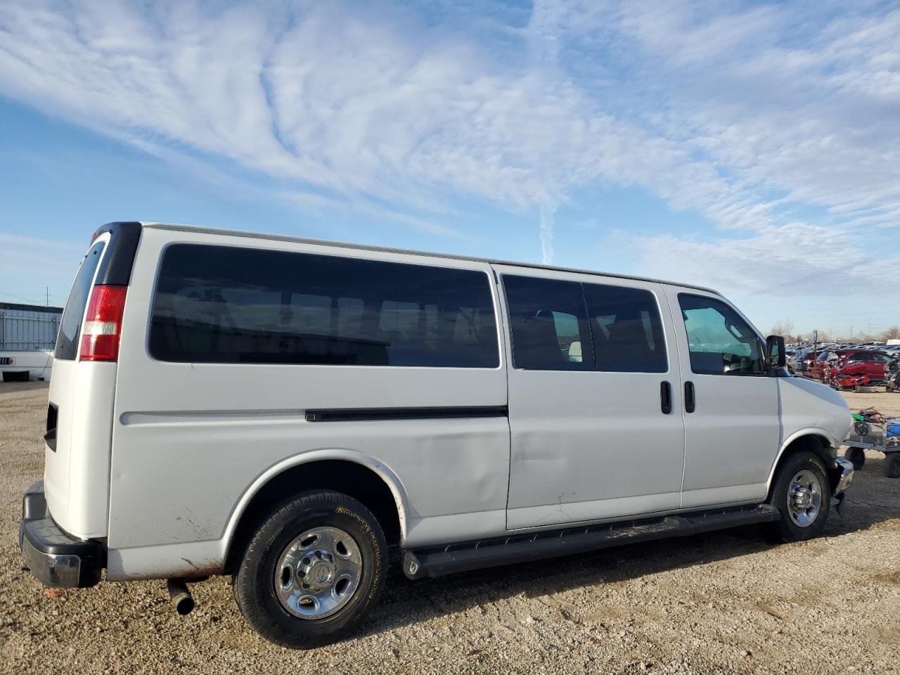 2019 CHEVROLET EXPRESS G3500 LT photo 3