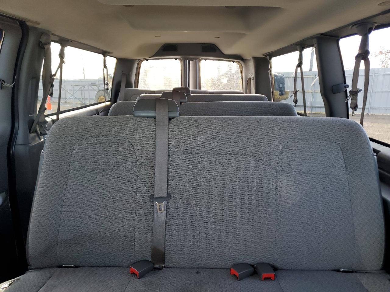 2019 CHEVROLET EXPRESS G3500 LT photo 10