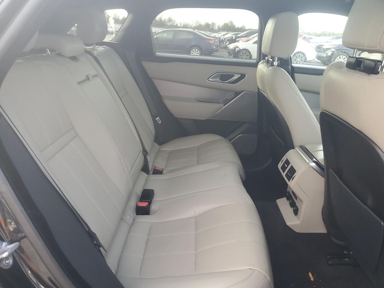 2018 LAND ROVER RANGE ROVER VELAR R-DYNAMIC SE photo 11
