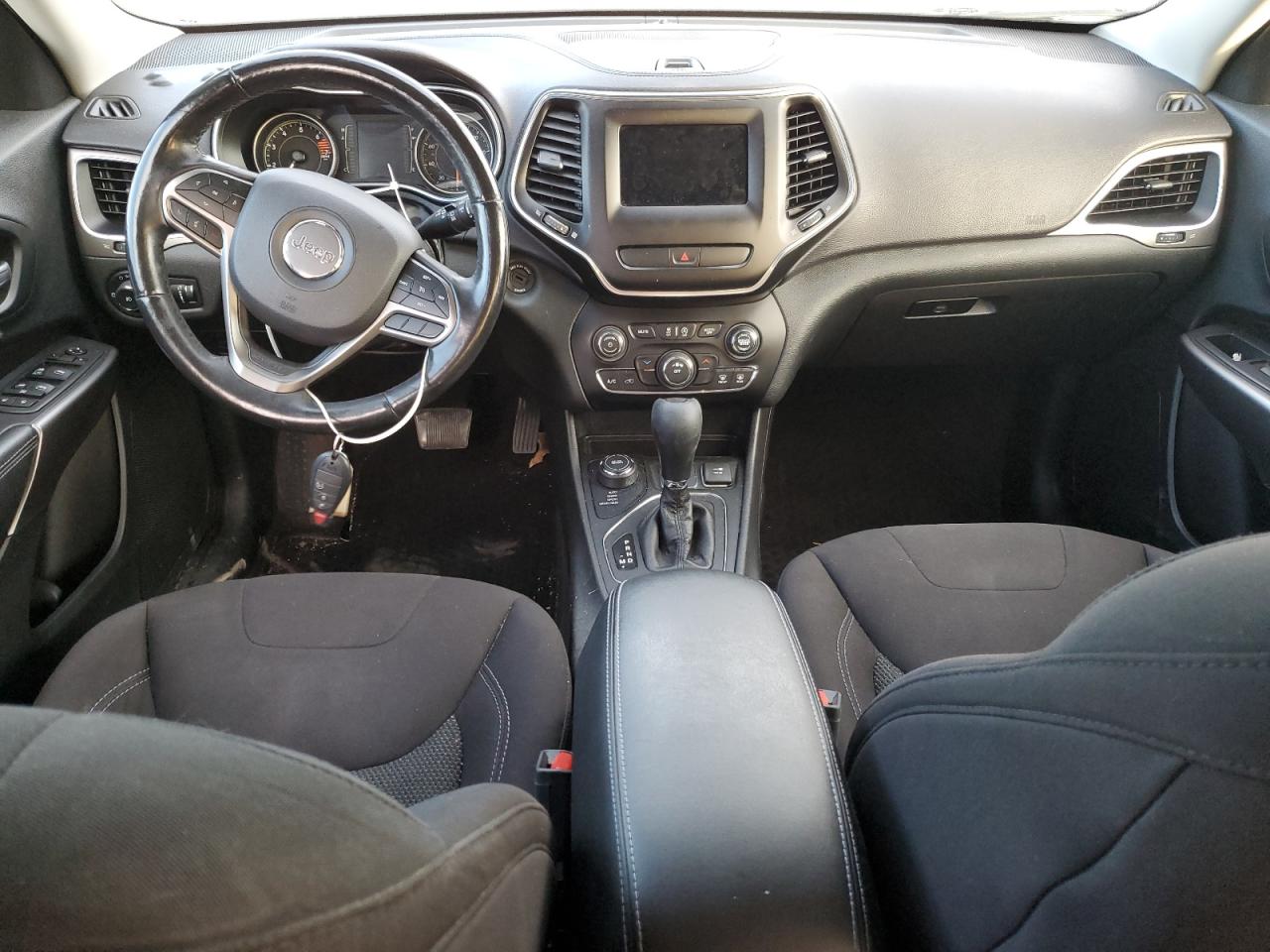 2019 JEEP CHEROKEE LATITUDE photo 15