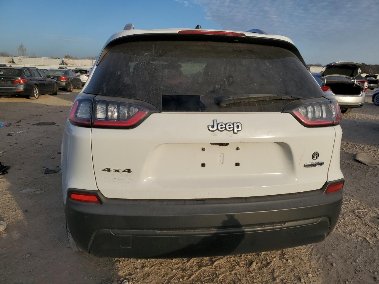 2019 JEEP CHEROKEE LATITUDE photo 11