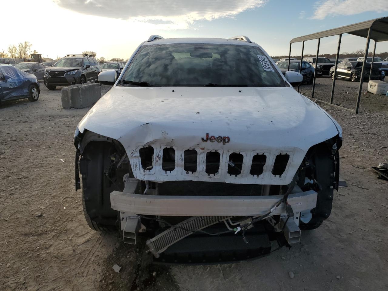 2019 JEEP CHEROKEE LATITUDE photo 9