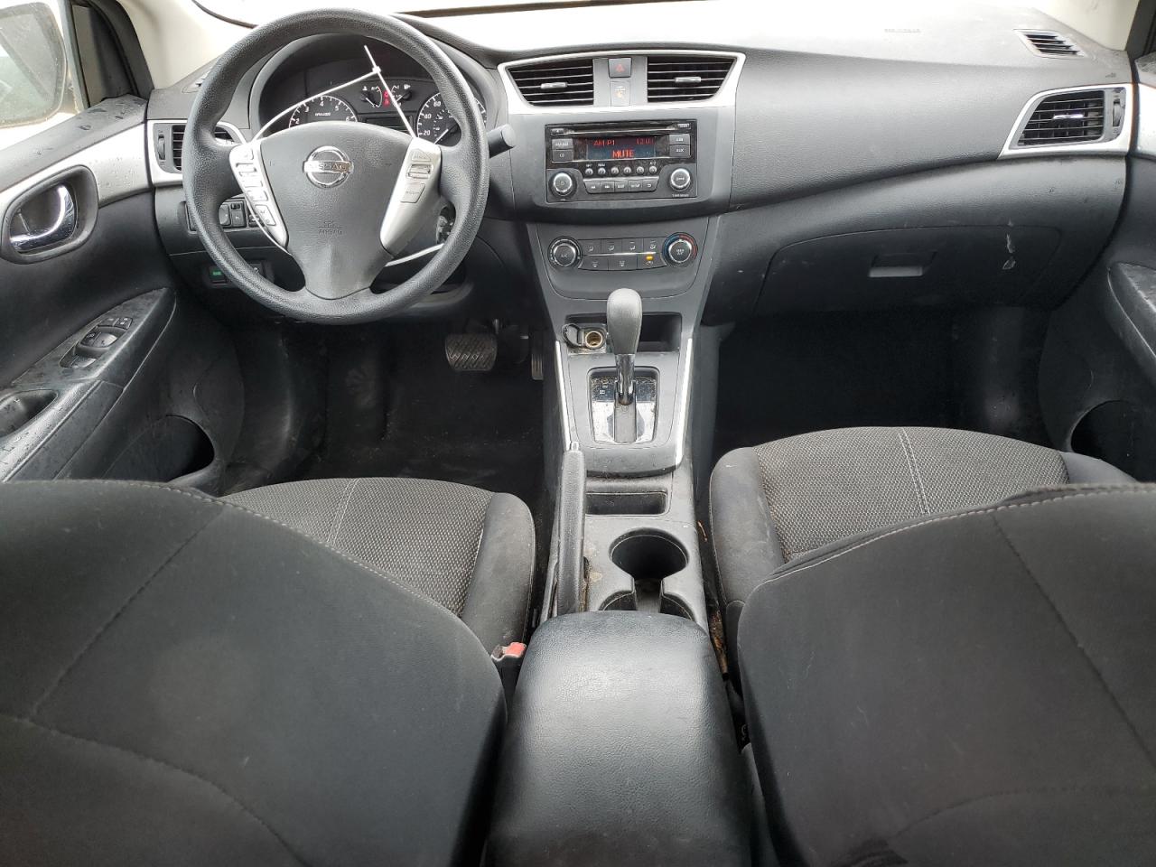 2016 NISSAN SENTRA S photo 8