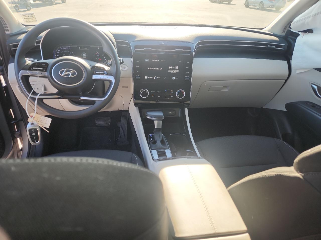 2022 HYUNDAI TUCSON SEL photo 8