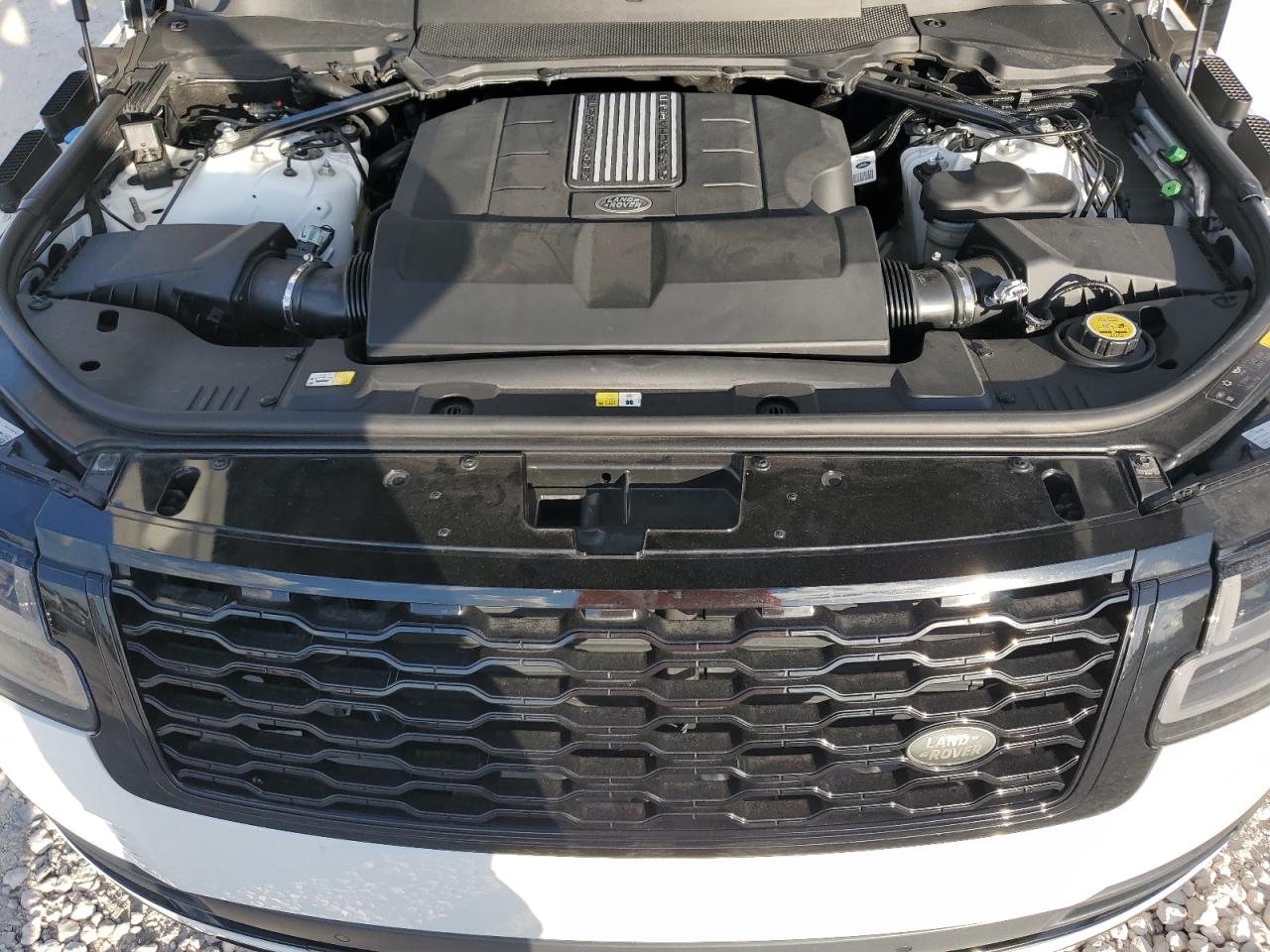 2018 LAND ROVER RANGE ROVER SUPERCHARGED photo 31