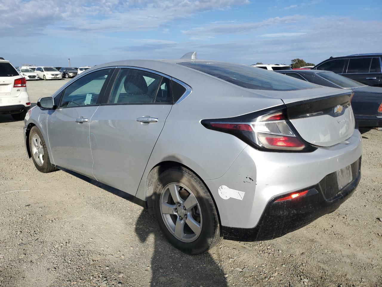 2017 CHEVROLET VOLT LT photo 2
