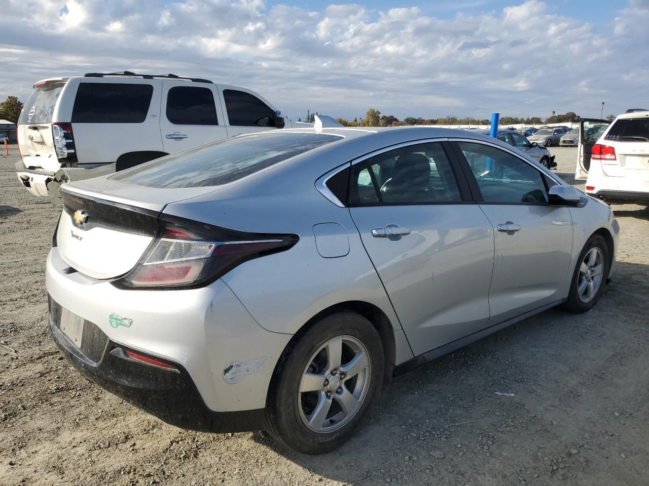 2017 CHEVROLET VOLT LT photo 3