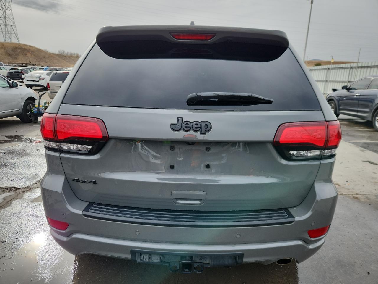 2019 JEEP GRAND CHEROKEE LAREDO photo 16