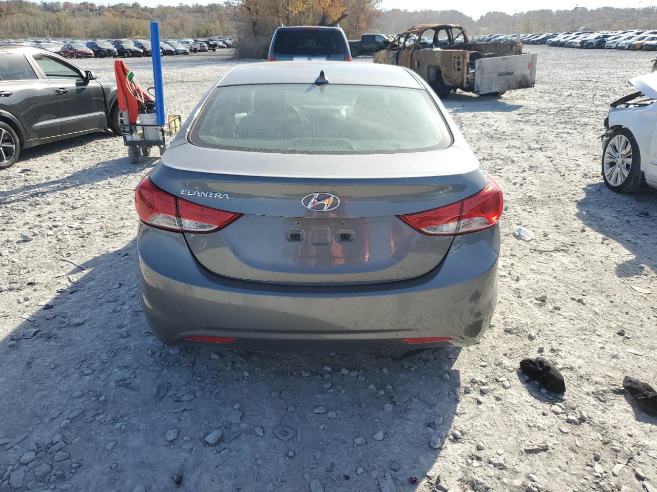 2013 HYUNDAI ELANTRA GLS photo 6