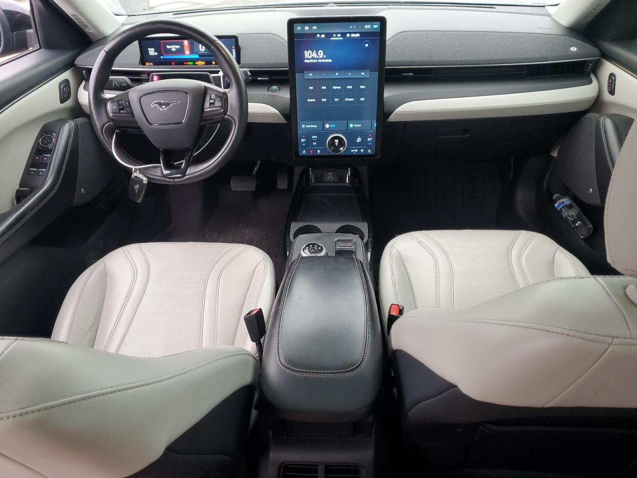 2021 FORD MUSTANG MACH-E PREMIUM photo 8