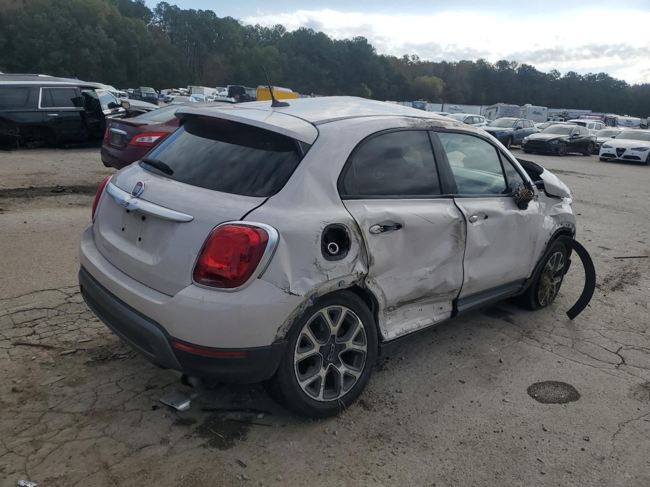 2016 FIAT 500X TREKKING photo 3