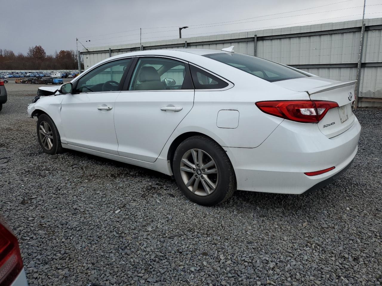 2016 HYUNDAI SONATA SE photo 2