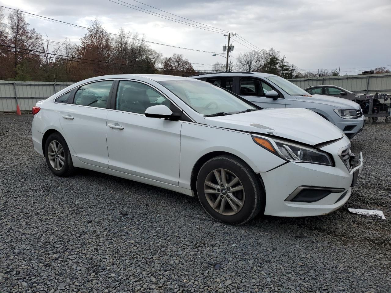 2016 HYUNDAI SONATA SE photo 4