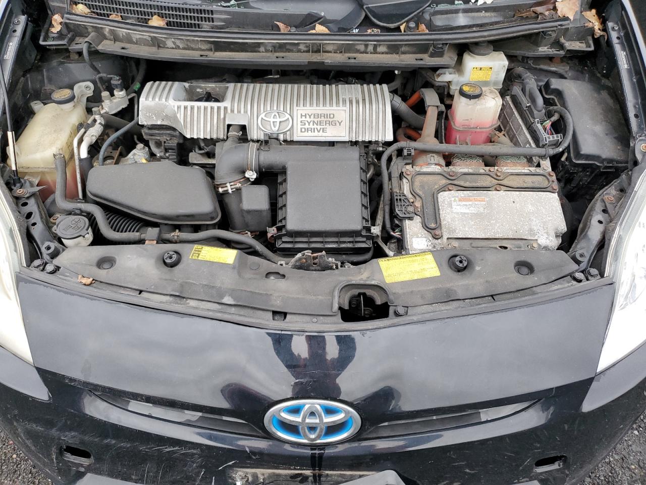 2011 TOYOTA PRIUS TWO photo 21