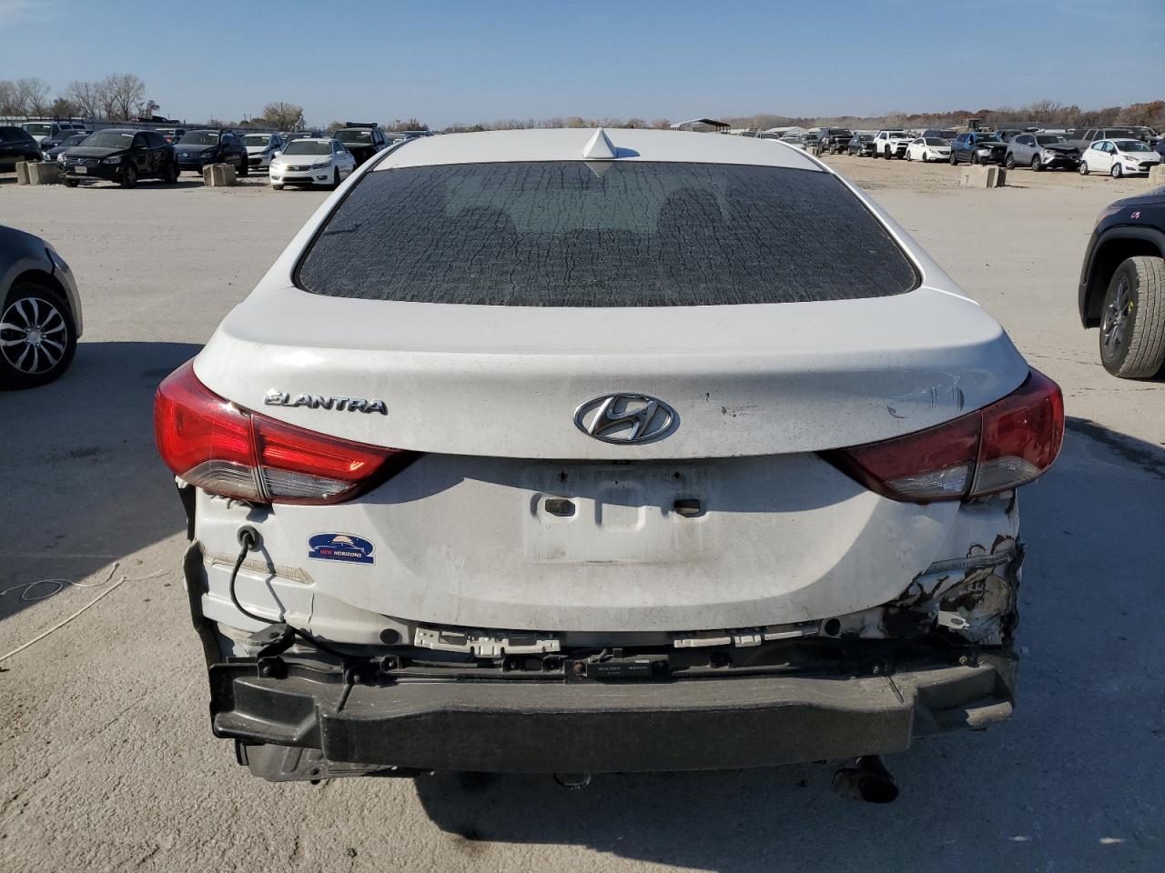 2016 HYUNDAI ELANTRA SE photo 11