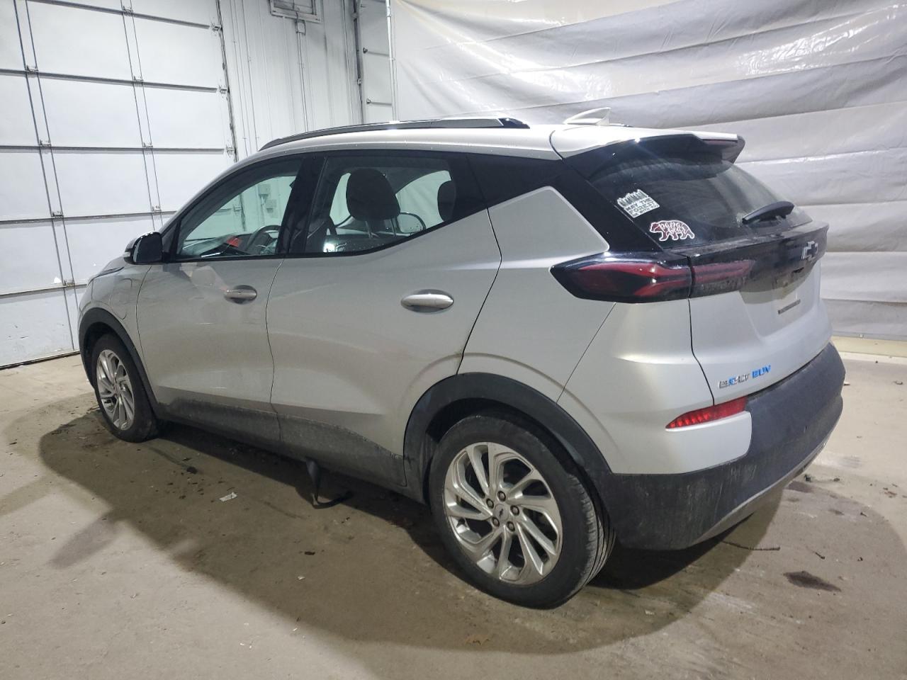 2023 CHEVROLET BOLT EUV LT photo 4